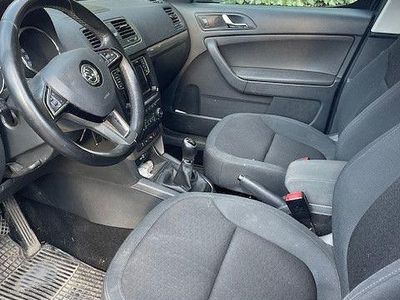 Gebraucht Skoda Yeti Elegance 110 PS (80 kW) 2015 Grau SUV