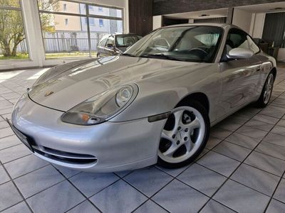 Porsche 911 Carrera 4