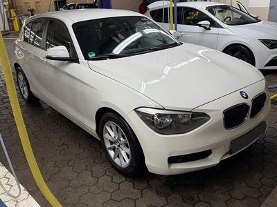Gebraucht BMW 116 Sport Line 136 PS (100 kW) 2012 Weiß Kleinwagen