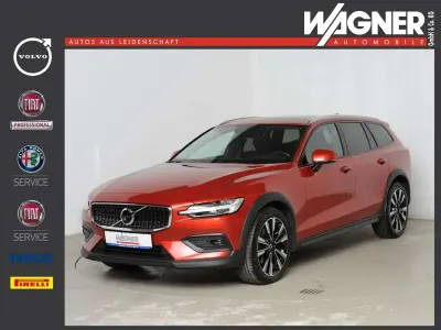 Gebraucht Volvo V60 CC Pro 197 PS (144 kW) 2020 Rot Kombi