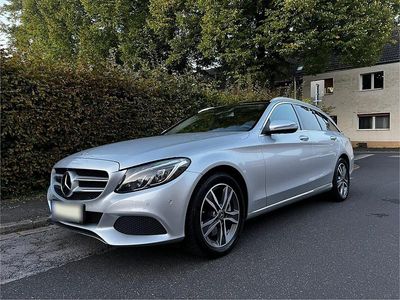 Gebraucht Mercedes C250 204 PS (150 kW) 2017 Grün Kombi