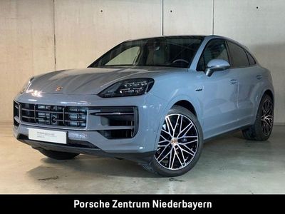 Arktikgrau Gebraucht 2024 Porsche Cayenne Coupe Coupé | 126.790 €
