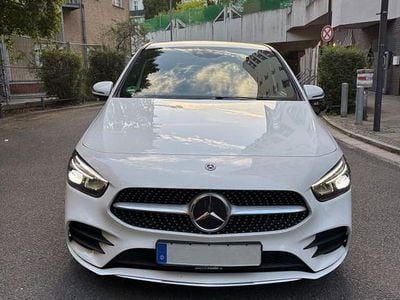 Mercedes B200