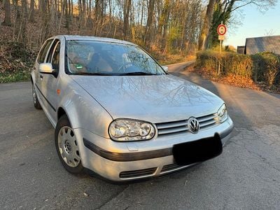 Gebraucht VW Golf IV 105 PS (77 kW) 1998 Silber Kleinwagen