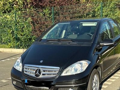 Second-hand Mercedes A150 Avantgarde 95 CP (69 kW) 2009 Negru Monovolum