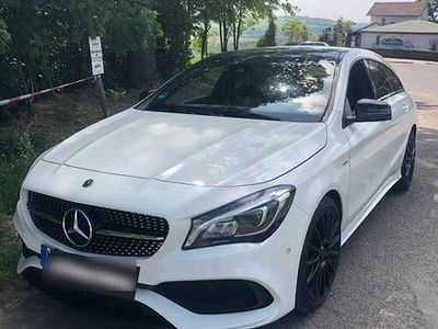 Gebraucht Mercedes CLA220 177 PS (130 kW) 2016 Weiß Limousine