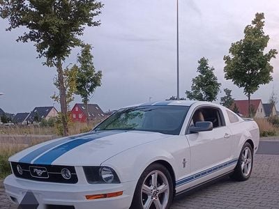 Gebraucht Ford Mustang 205 PS (150 kW) 2008 Weiß Coupé