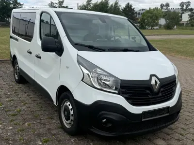 Gebraucht Renault Trafic Komfort 120 PS (88 kW) 2016 Weiß Van / Kleinbus