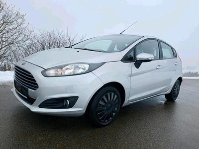 Gebraucht Ford Fiesta 101 PS (74 kW) 2016 Silber Kleinwagen