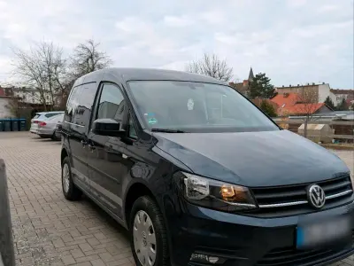 Occasion VW Caddy Beach 102 ch (75 kW) 2016 Bleue Monospace