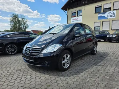 Gebraucht Mercedes A180 109 PS (80 kW) 2009 Schwarz Limousine