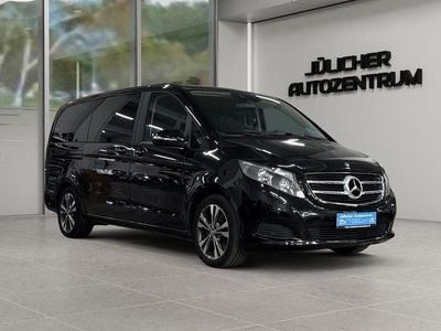 Mercedes V220