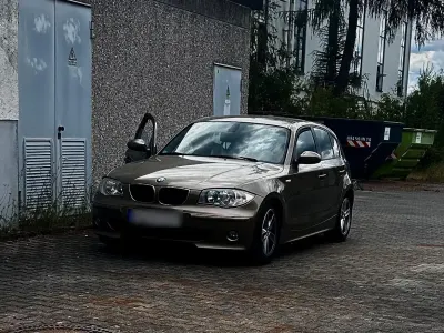 Gebraucht BMW 116 116 PS (85 kW) 2006 Gold Kleinwagen