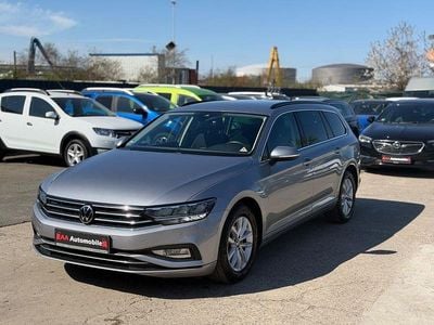 Gebraucht VW Passat 150 PS (110 kW) 2021 Grau Kombi