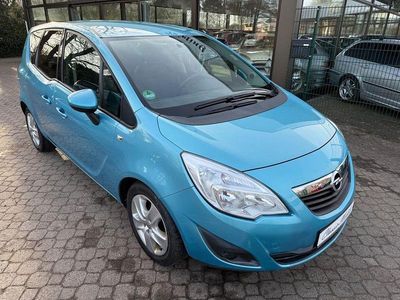 Blau Gebraucht 2011 Opel Meriva Design Edition Van / Kleinbus | 3.650 € (Fairer Preis)