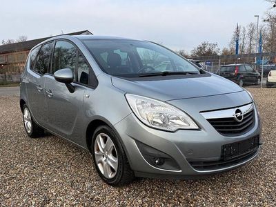 Gebraucht Opel Meriva Design Edition 110 PS (80 kW) 2012 Silber Van / Kleinbus