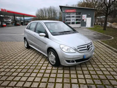 Second-hand Mercedes B180 109 CP (80 kW) 2007 Argintiu Monovolum