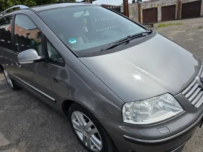 Gebraucht VW Sharan Freestyle 140 PS (102 kW) 2007 Grau Van / Kleinbus