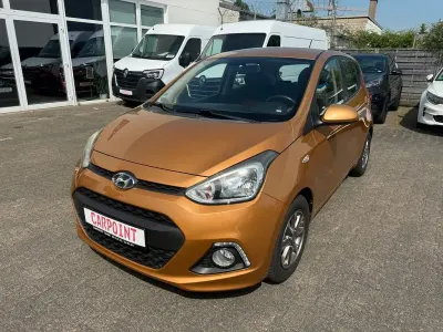 Gebraucht Hyundai i10 YES! 67 PS (49 kW) 2015 Orange Kleinwagen