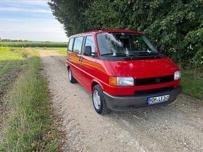Gebraucht VW Multivan 75 PS (55 kW) 1995 Rot Van