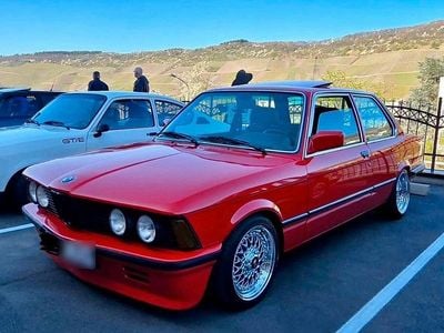 Brugt BMW 323 143 HK (105 kW) 1980 Rød Sedan
