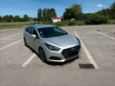 Gebraucht Hyundai i40 141 PS (103 kW) 2016 Silber Kombi