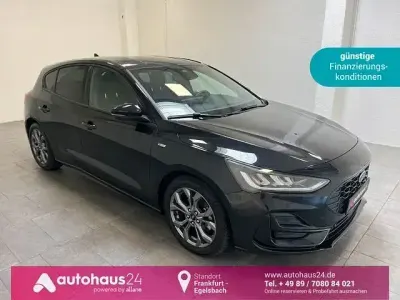 Gebraucht Ford Focus ST-Line 125 PS (91 kW) 2023 Schwarz Limousine