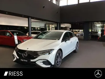 Gebraucht Mercedes EQE300 AMG 180 kW (245 PS) 2023 Weiß Limousine