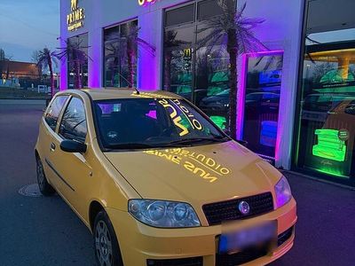 Gelb Gebraucht 2003 Fiat Punto Coupé | 1.100 € (Guter Preis)