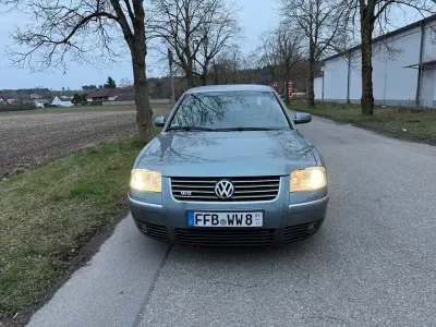 Käytetty VW Passat 275 HP (202 kW) 2001 Vihreä Sedan