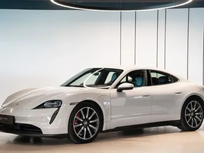 Gebraucht Porsche Taycan 300 kW (408 PS) 2021 Weiß Limousine
