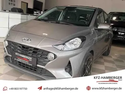 Gebraucht Hyundai i10 Trend 67 PS (49 kW) 2023 Grau Kleinwagen