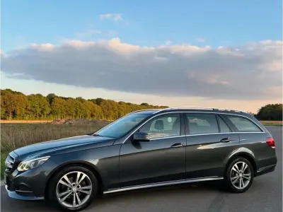 Gebraucht Mercedes E220 Avantgarde 170 PS (125 kW) 2013 Grau Kombi