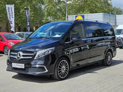 Gebraucht Mercedes V250 Avantgarde Edition 190 PS (139 kW) 2021 Schwarz Van / Kleinbus