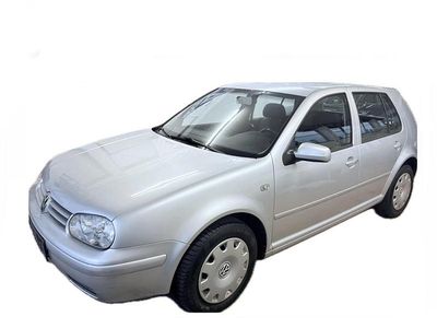 Silber Gebraucht 2002 VW Golf IV Kleinwagen | 2.249 € (Etwas zu teuer)