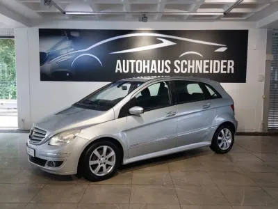 Gebraucht Mercedes B200 140 PS (102 kW) 2006 Silber Van / Kleinbus