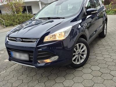Usata Ford Kuga 125 CV (91 kW) 2016 Blu SUV