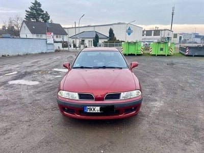 Gebraucht Mitsubishi Carisma Comfort Edition 125 PS (91 kW) 2000 Rot Limousine