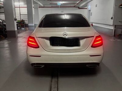 Mercedes E220