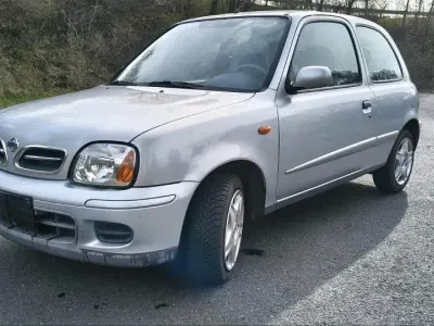 Gebraucht Nissan Micra 65 PS (47 kW) 2002 Silber Kleinwagen