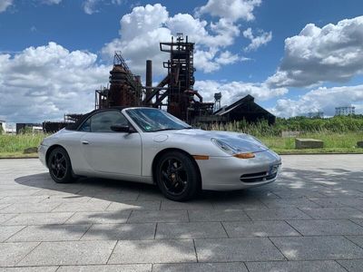 Porsche 911 Carrera Cabriolet