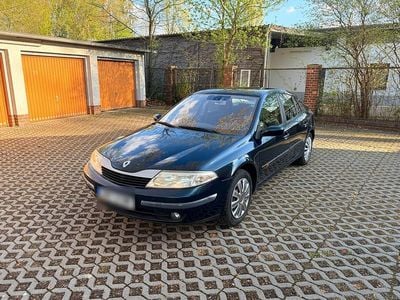Second-hand Renault Laguna II 110 CP (80 kW) 2004 Albastru Berlinǎ