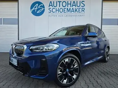Gebraucht BMW iX3 Impressive 210 kW (286 PS) 2023 Blau SUV