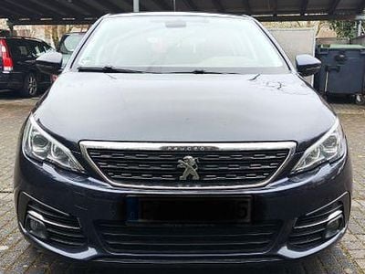Blau Gebraucht 2018 Peugeot 308 Allure Limousine | 14.400 € (Teuer)