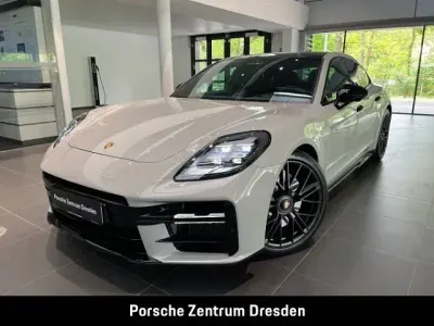Neu Porsche Panamera GTS 500 PS (367 kW) 2026 Weiß Limousine