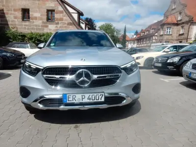 Gebraucht Mercedes GLC200 Avantgarde 227 PS (166 kW) 2025 Silber SUV
