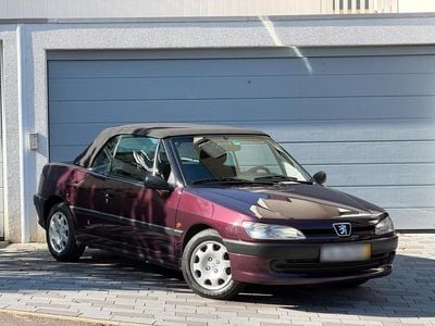 Gebraucht Peugeot 306 Cabriolet 101 PS (74 kW) 1998 Violet Cabrio
