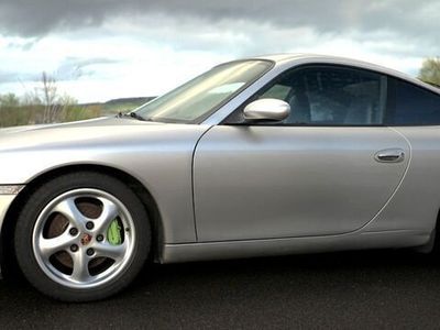 Porsche 911 Carrera