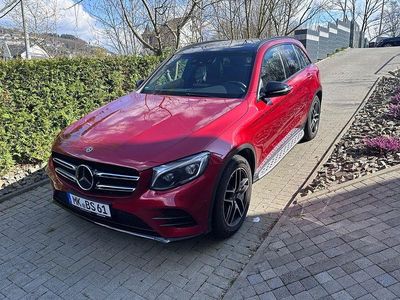 Second-hand Mercedes GLC350 258 CP (189 kW) 2019 Roșu SUV