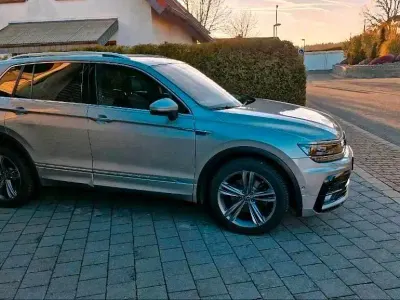 Gebraucht VW Tiguan 239 PS (175 kW) 2020 Beige SUV